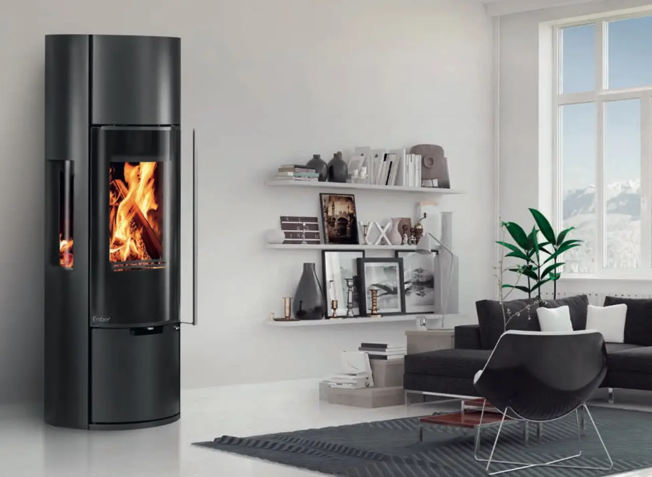 Піч-камін з панорамним склом Ember Kamin E15 XL VG Stahl 6 кВт