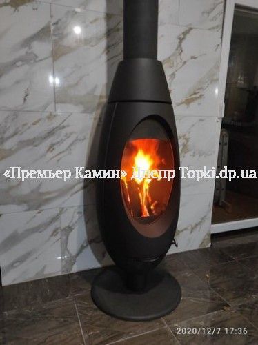Піч камін в стилі LOFT Invicta Ove. Установка печі - "Прем'єр-Камін".
