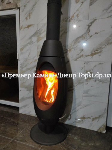 Печь камин в стиле LOFT Invicta Ove.  Установка печи - "Премьер-Камин".